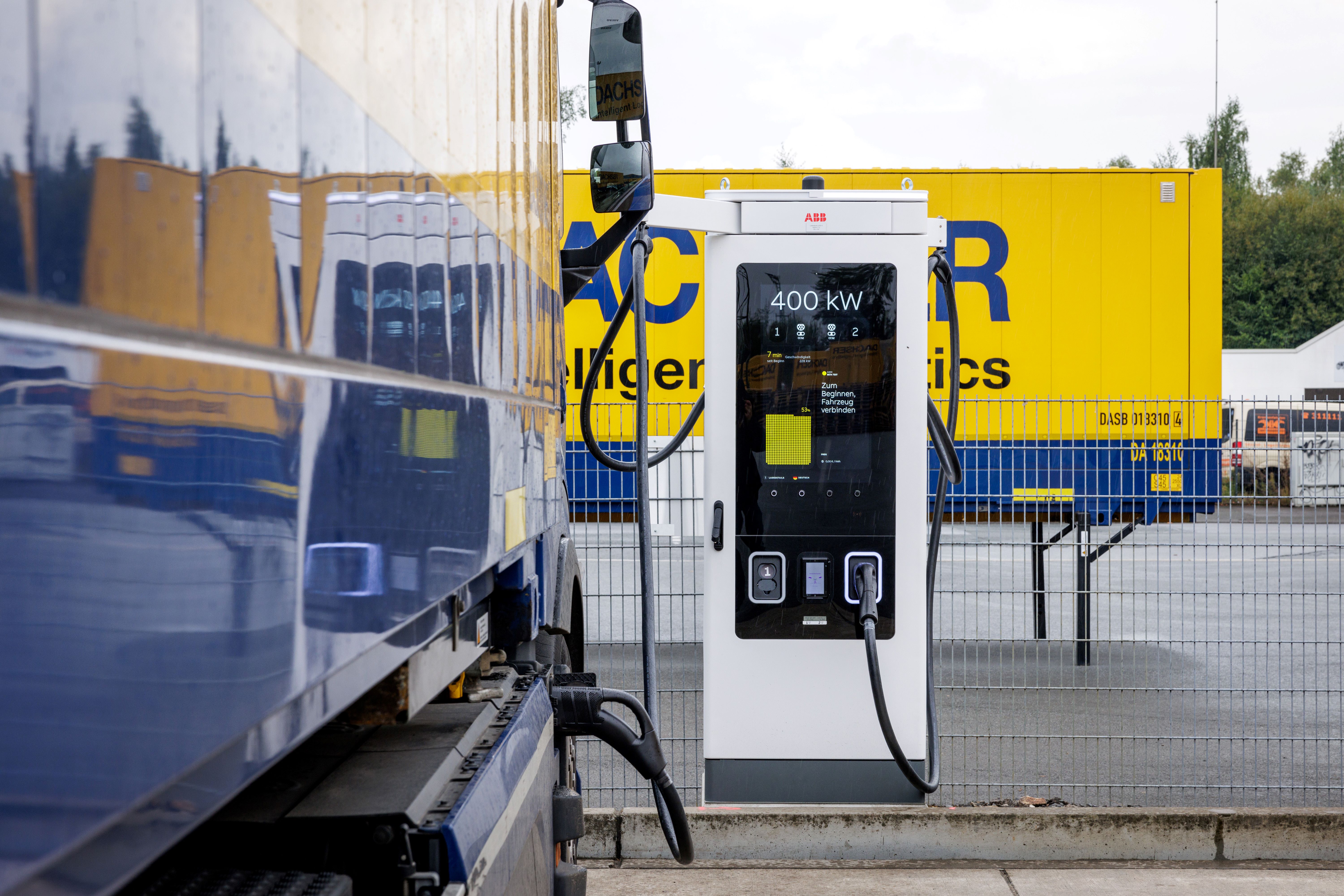 A400 charging an e-truck