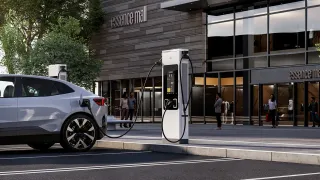 Retail scene with C50
