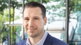 Florian Nägele, Chief Commercial Officer of ABB E-mobility, shaping commercial strategy