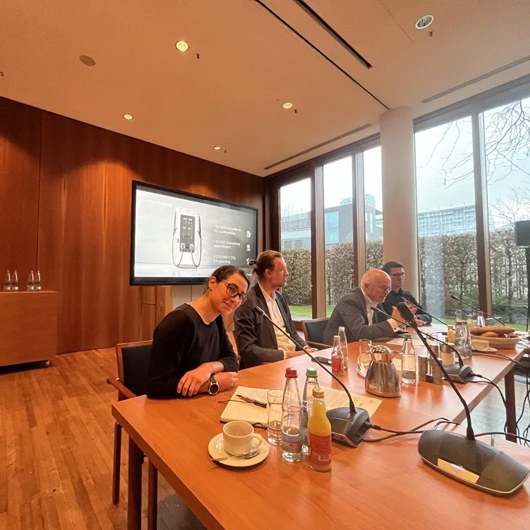 ABB E-mobility and MAN Truck & Bus SE discuss the electrification of transport