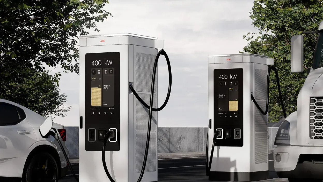 A400 chargers in use by a car and a truck